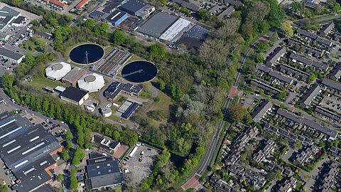 luchtfoto van rwzi in Zeist
