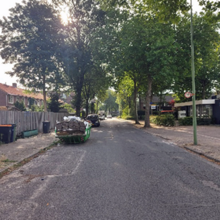 Rijbaan Kwikstaartlaan in huidige staat met asfalt